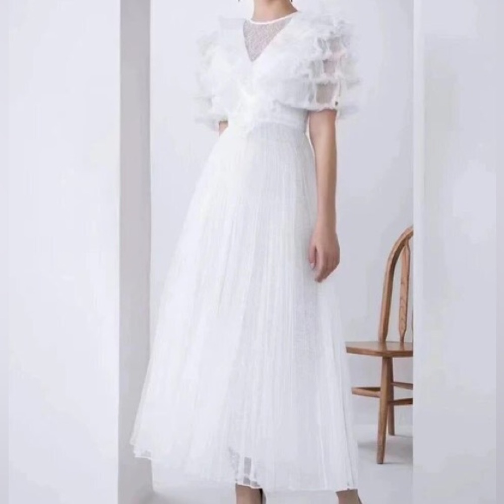 White midi dress in size S
